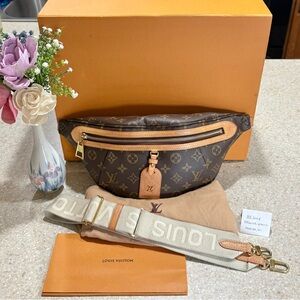 🩷sold🩷Louis Vuitton High Rise Bumbag